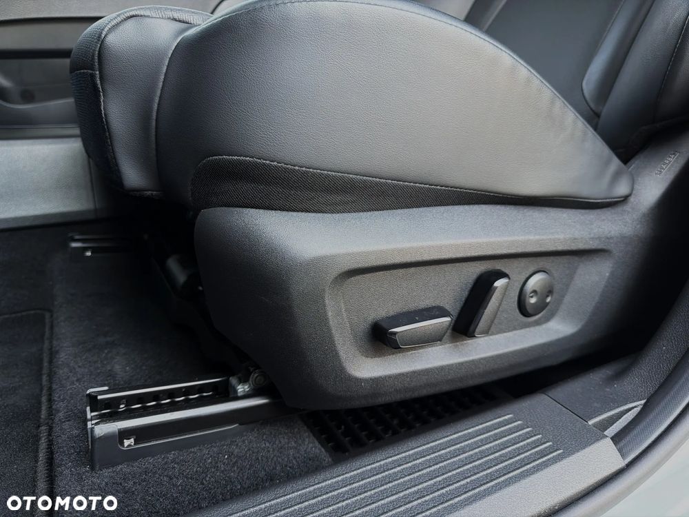 Nissan X-Trail 1.5 VC-T MHEV N-Connecta 2WD Xtronic - 14