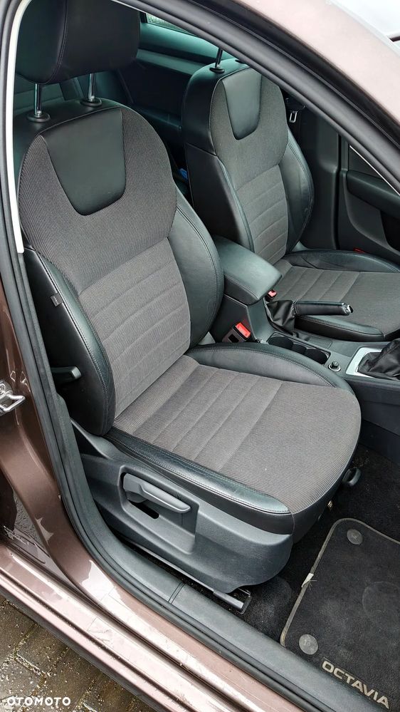 Skoda Octavia 1.4 TSI Style - 17