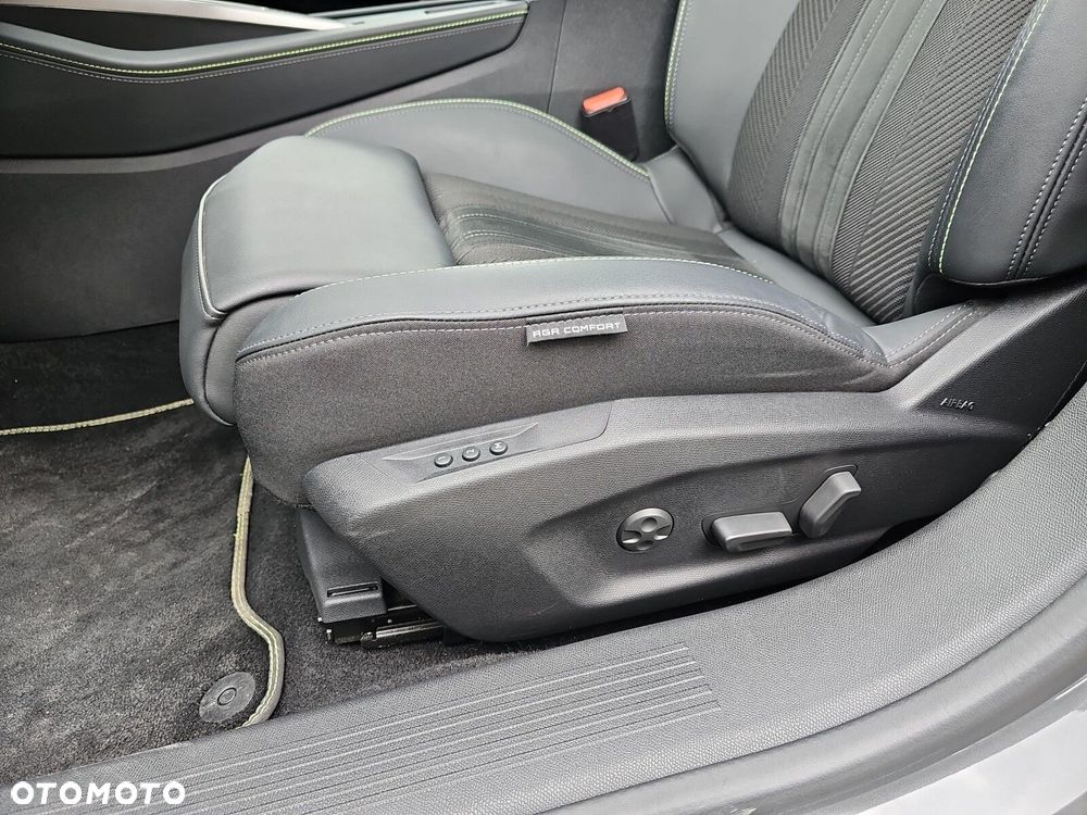 Peugeot 408 - 14
