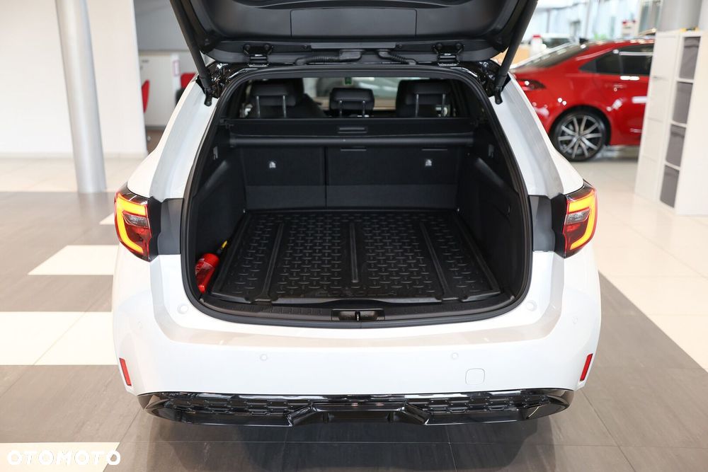Toyota Corolla 2.0 Hybrid GR Sport Dynamic - 12