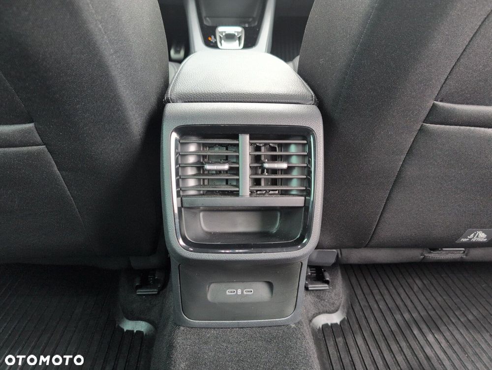 Skoda Octavia 1.5 TSI mHEV Selection DSG - 14