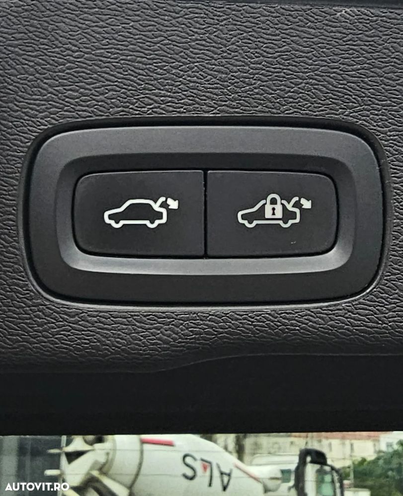 Volvo XC 60 - 18