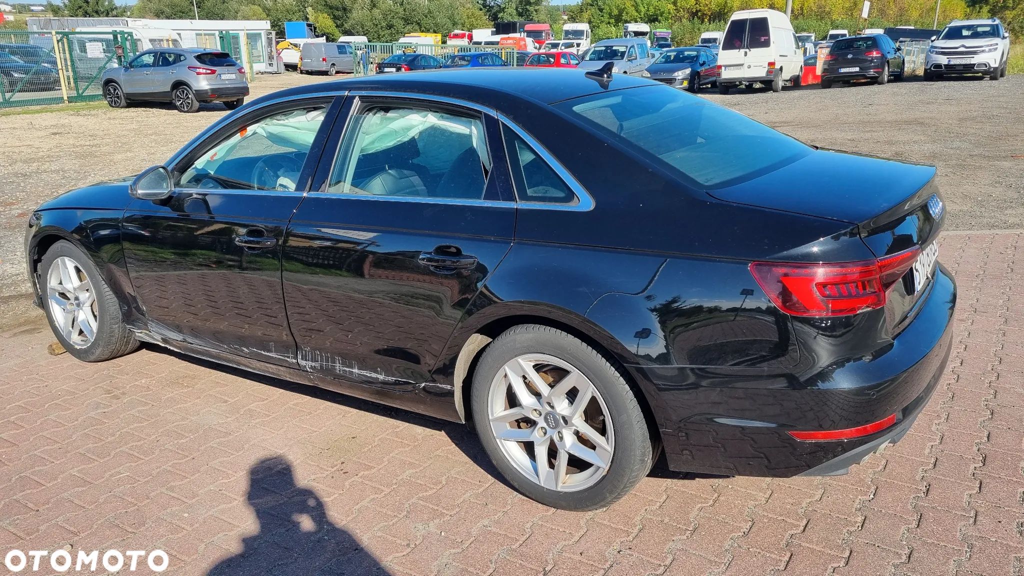 Audi A4 - 1