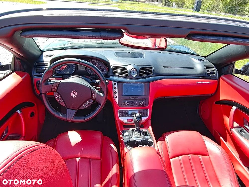 Maserati GranCabrio Sport - 38