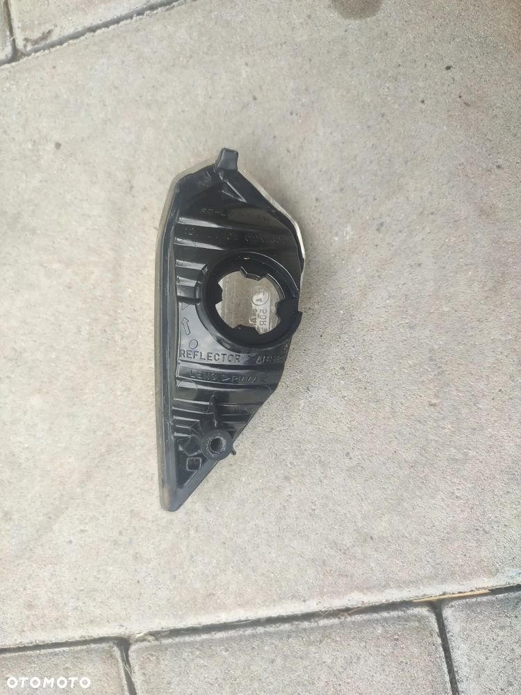 Klosz kierunkowskazu prawy tył Kawasaki Z650 - 6