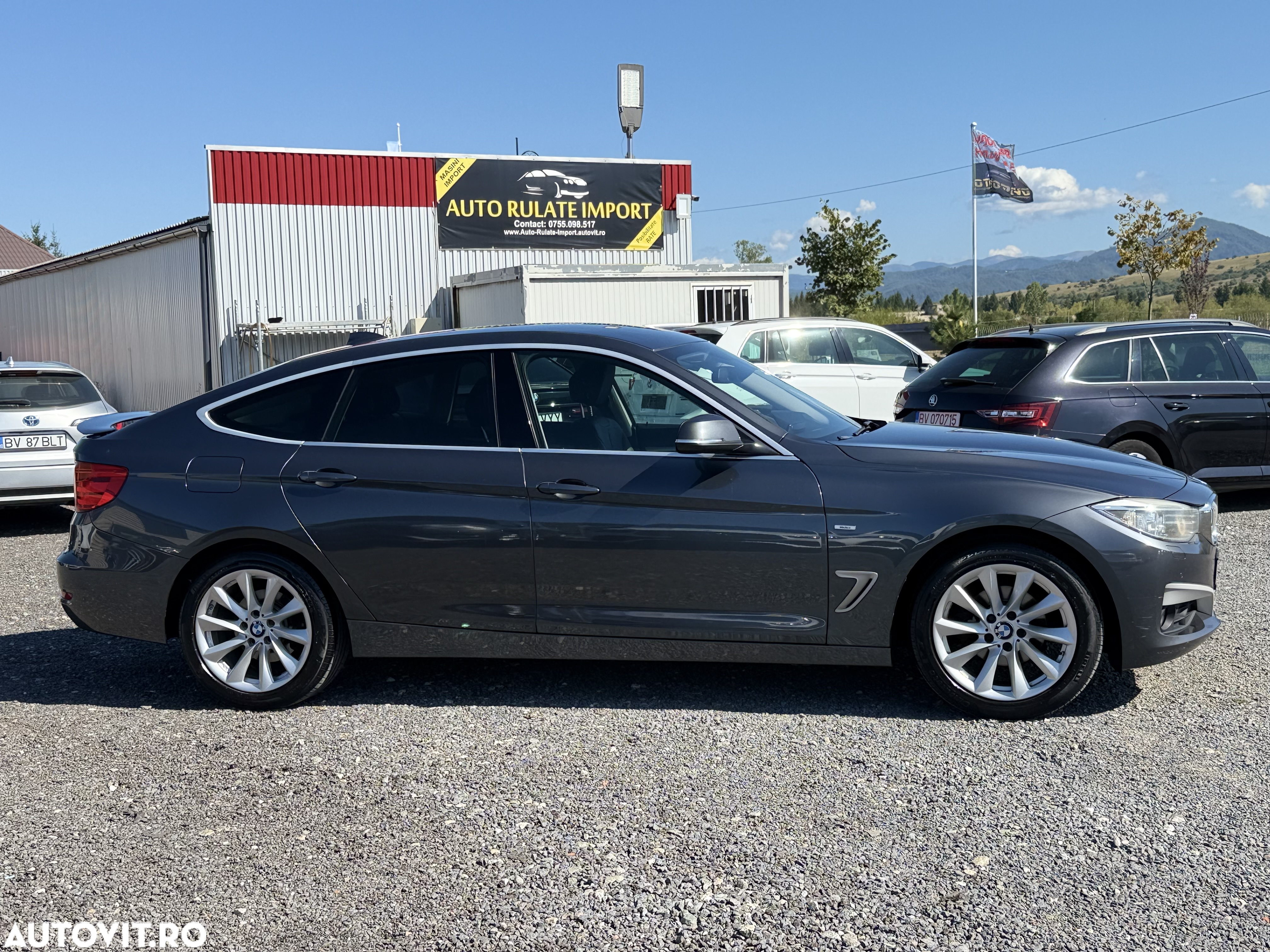 BMW Seria 3 318d GT - 9