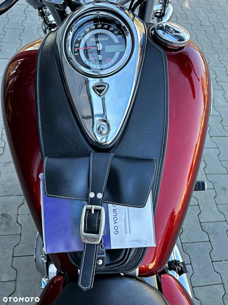 Triumph Thunderbird - 10