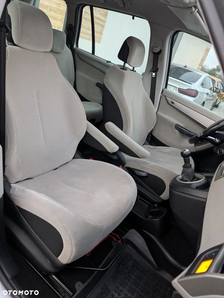 Citroën C4 Picasso 1.8i Impress - 12