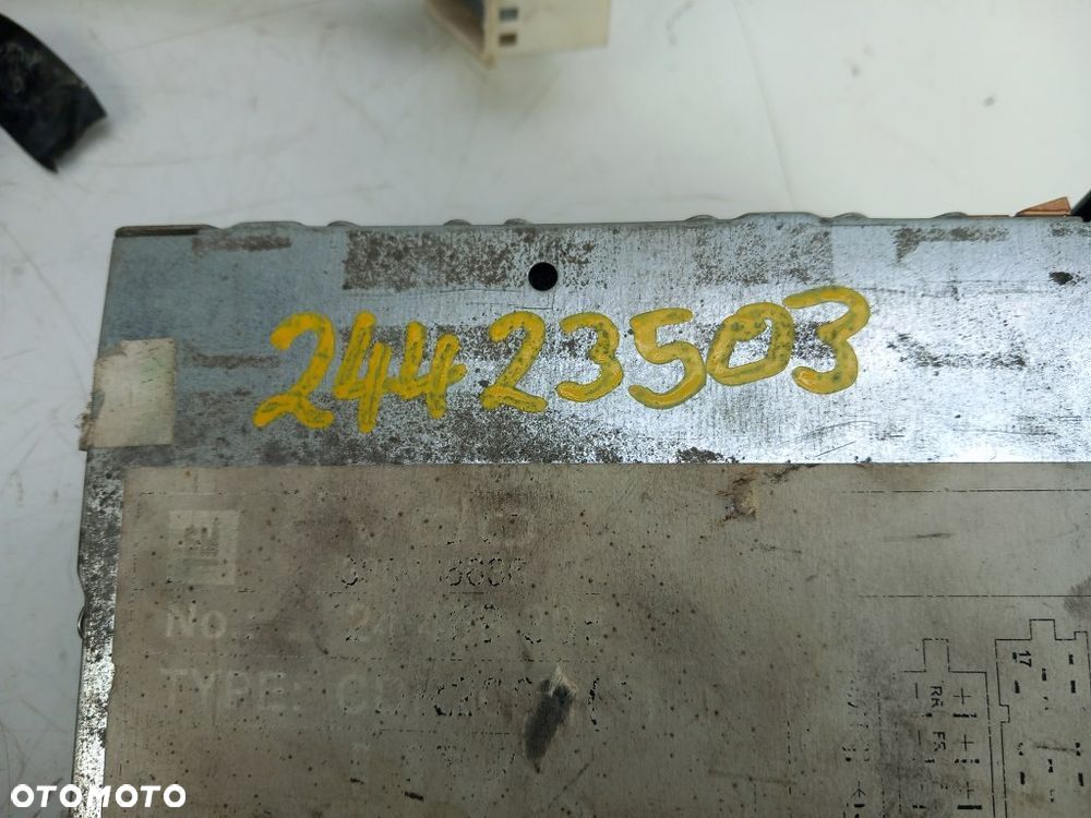 radio cdr 2005 vdo 24423503 8200320589 opel vivaro A trafic II primastar - 3