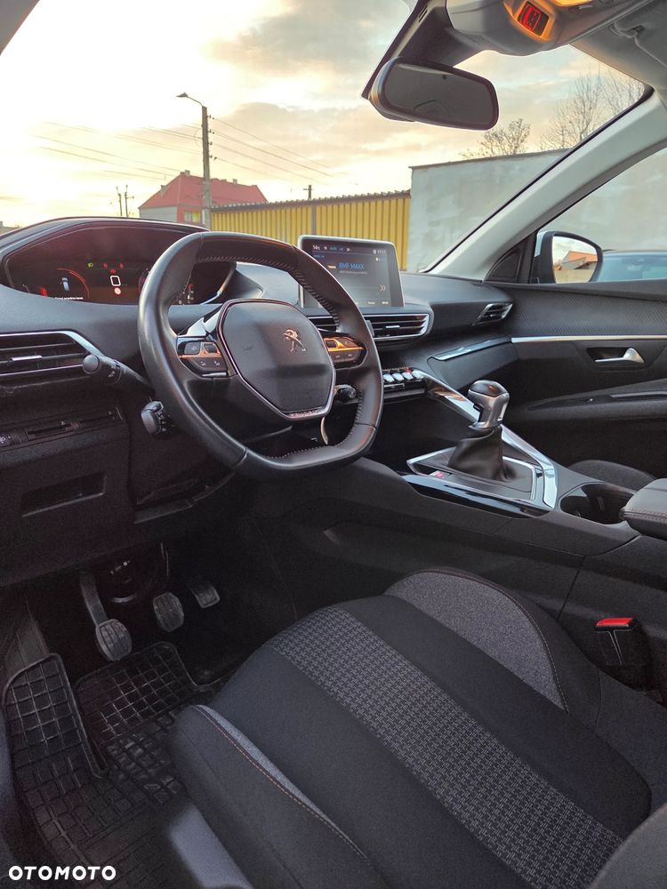 Peugeot 3008 1.2 PureTech Active Pack S&S - 13