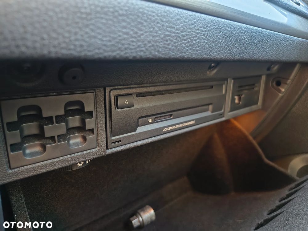 Volkswagen Golf 1.2 TSI BlueMotion Technology Comfortline - 35