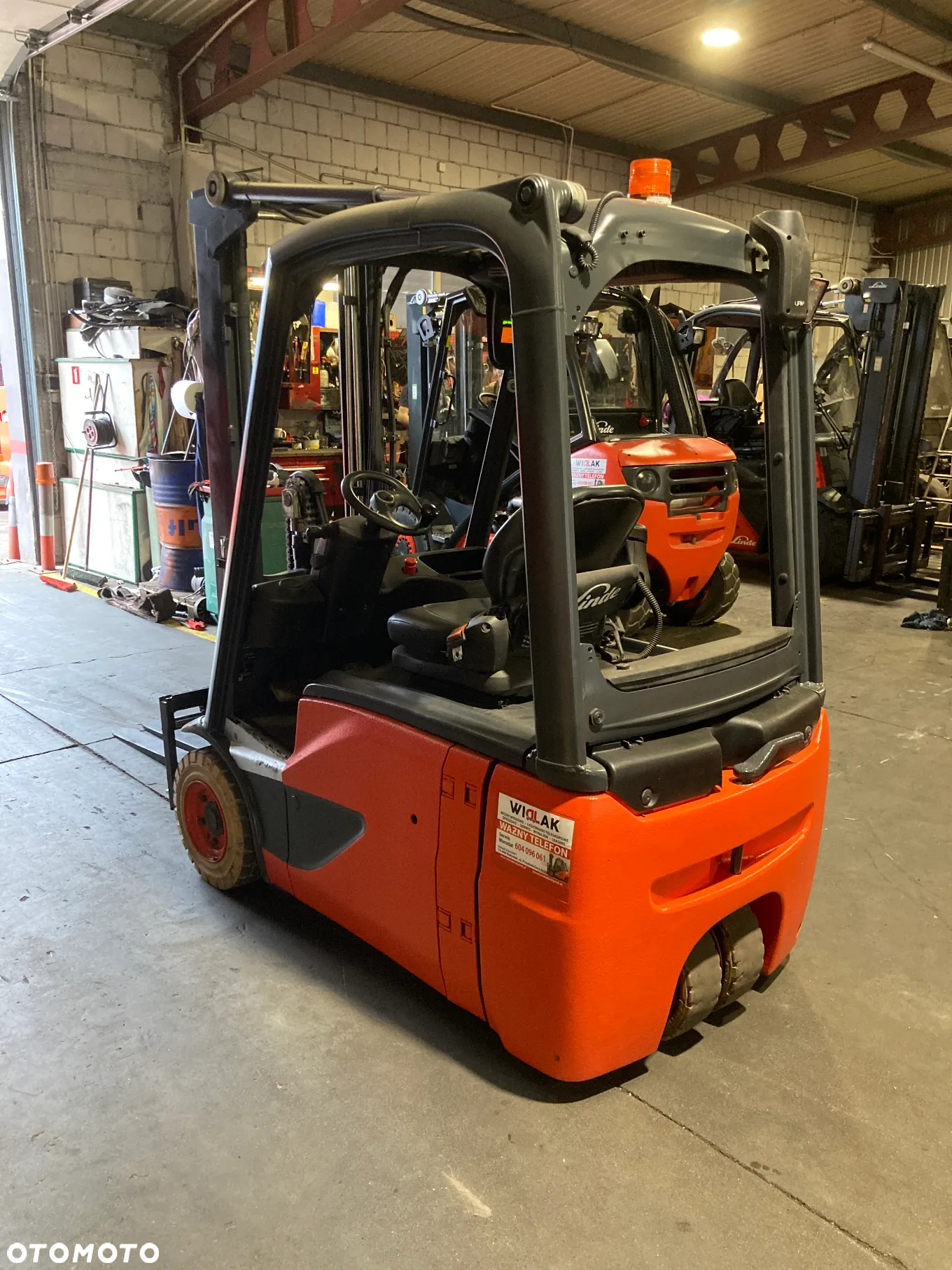 Linde [2016] Wózek widłowy elektryczny Linde E18 1,8t - 5