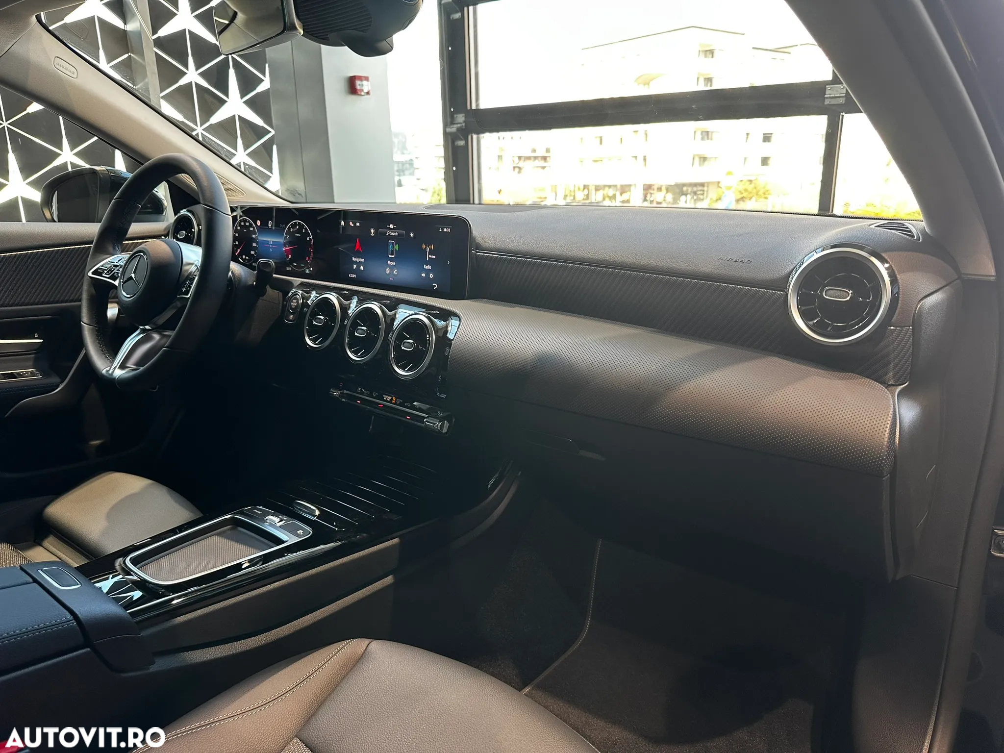 Mercedes-Benz A 180 MHEV 7G-DCT Sedan - 11