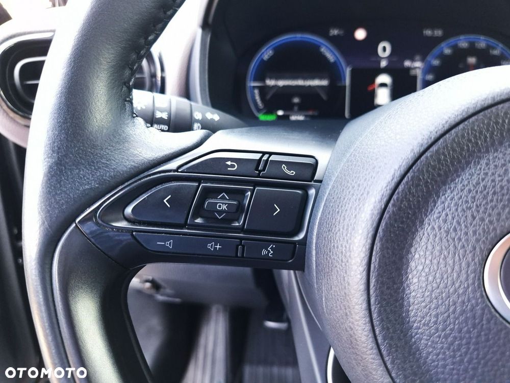 Toyota Yaris Cross Hybrid 1.5 Executive AWD - 8