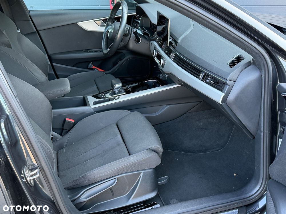 Audi A4 Avant 35 TFSI mHEV S tronic - 21