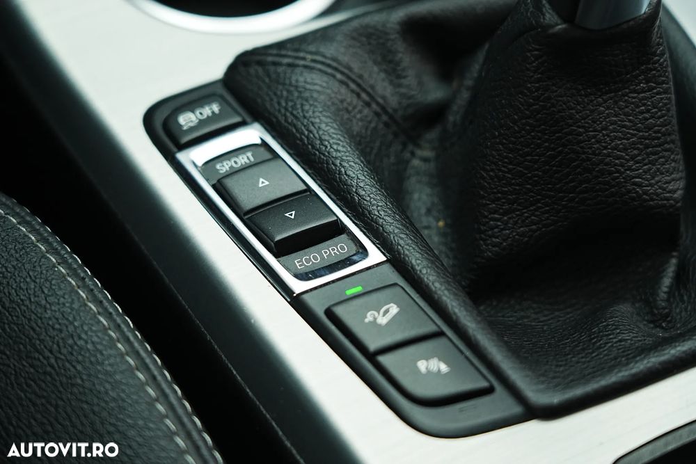 BMW X3 xDrive20d - 33