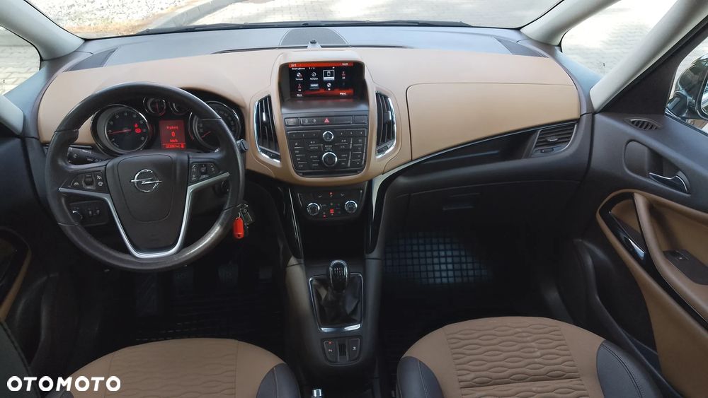 Opel Zafira 1.4 T Cosmo EU6 - 19