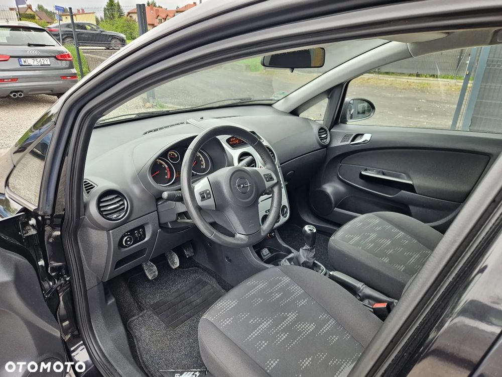 Opel Corsa 1.4 16V Satellite - 17