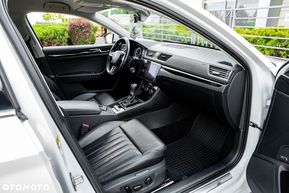 Skoda Superb 2.0 TDI 4x4 DSG L&K - 21