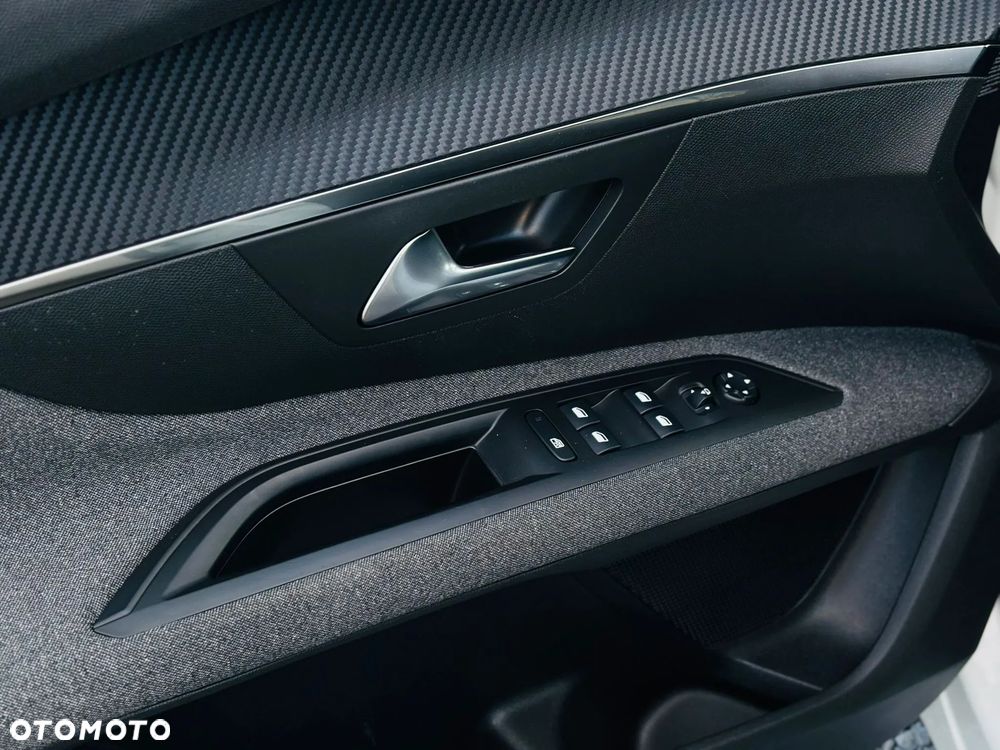 Peugeot 5008 BlueHDI 130 EAT8 Allure Business-Paket - 36