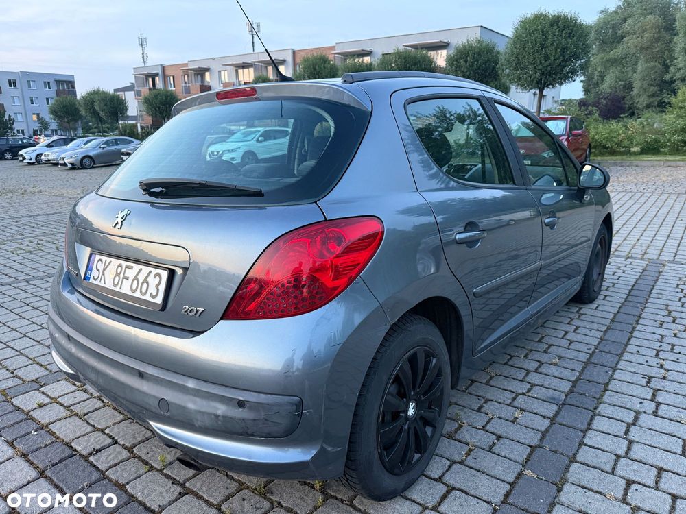 Peugeot 207 - 3