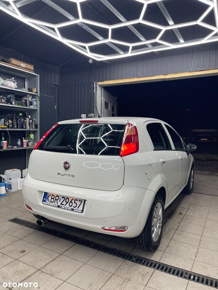 Fiat Punto 1.4 Easy S&S - 12