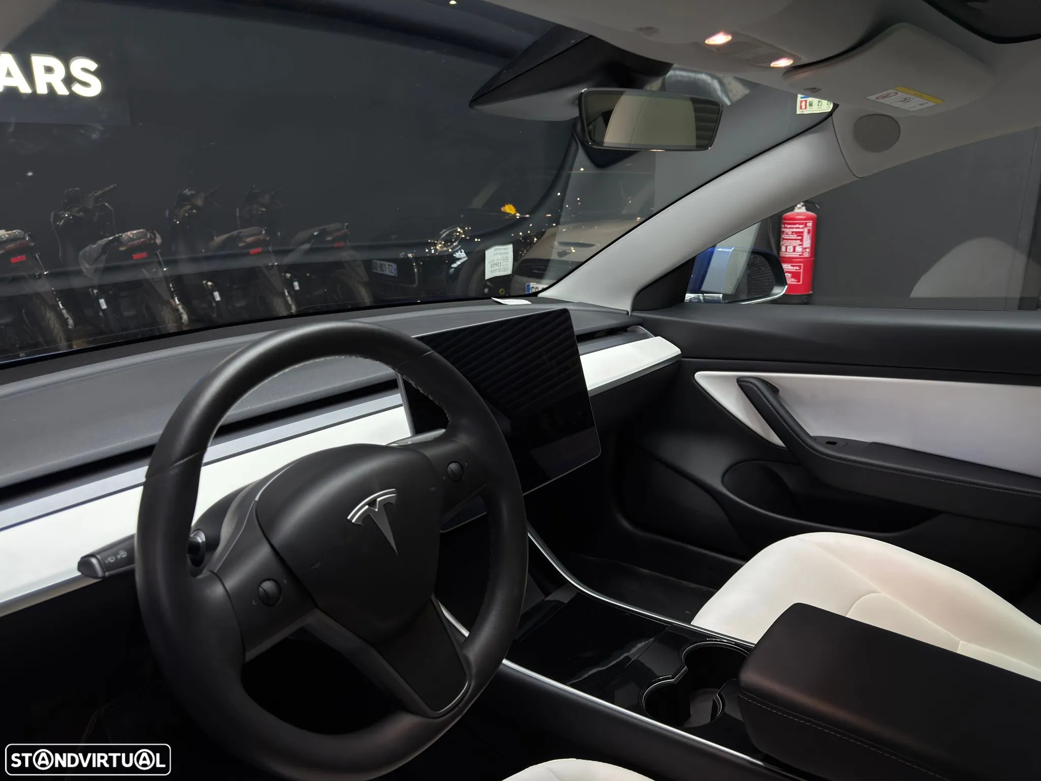 Tesla Model 3 Long-Range Dual Motor AWD - 18