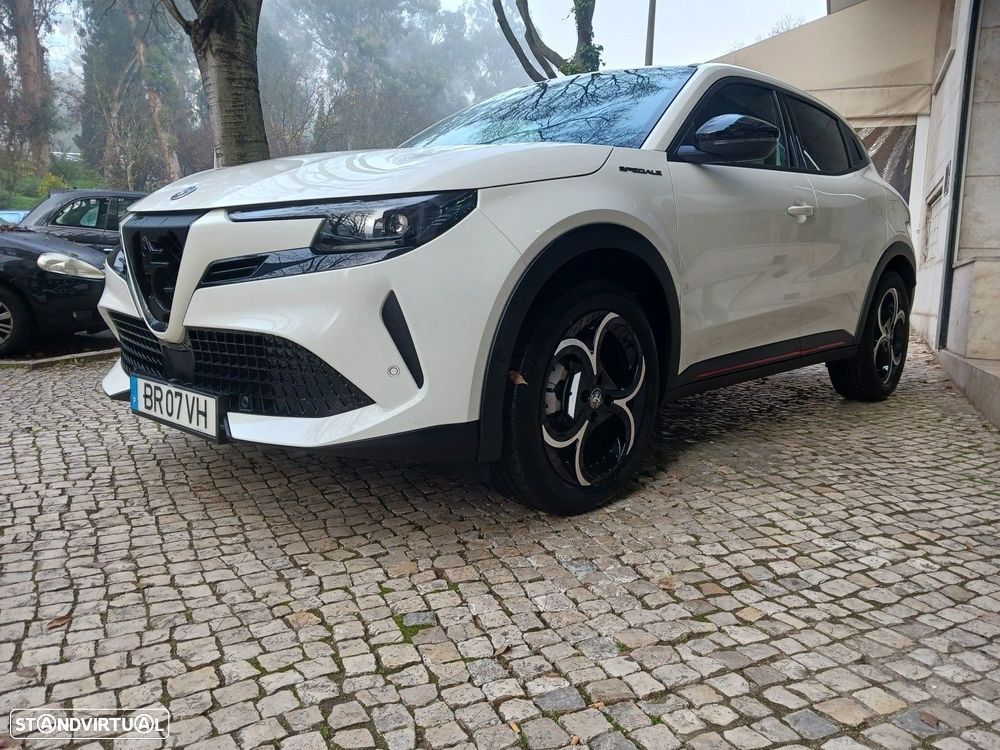 Alfa Romeo Junior 1.2 Speciale eDCT6 - 7