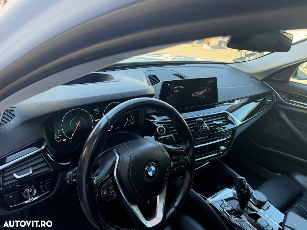 BMW Seria 5 530i AT - 6