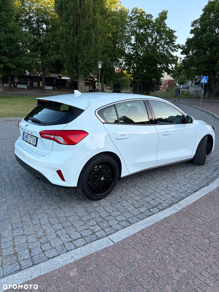 Ford Focus 1.0 EcoBoost Trend - 5