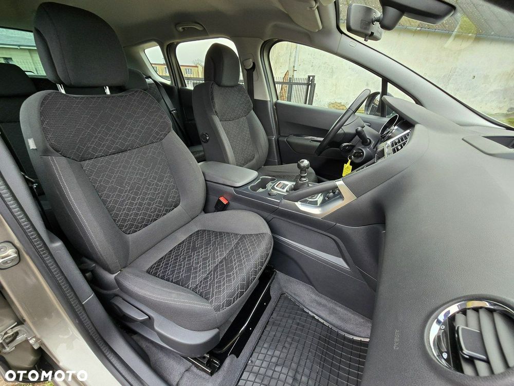 Peugeot 3008 - 13