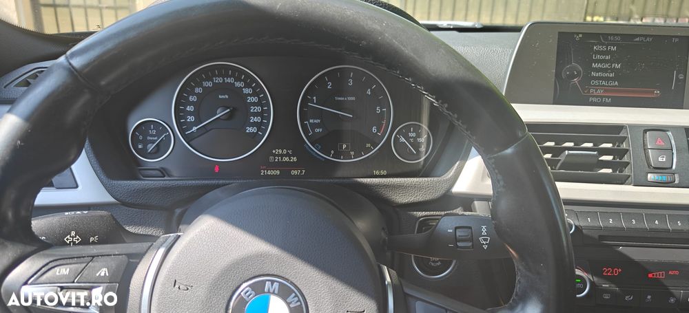 BMW Seria 3 320d Aut. - 15