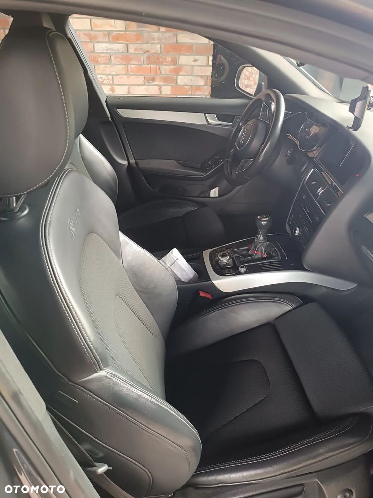 Audi A4 Avant 2.0 TDI - 10