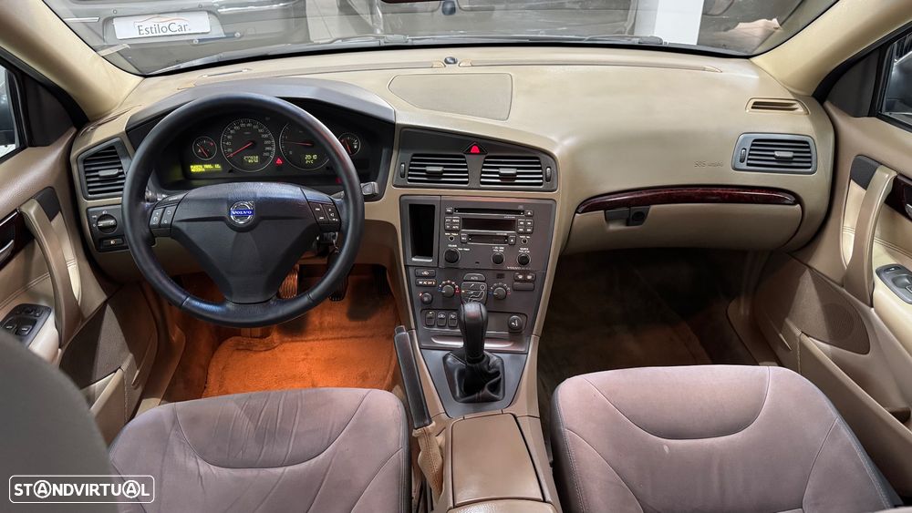 Volvo S60 2.4 D5 - 6