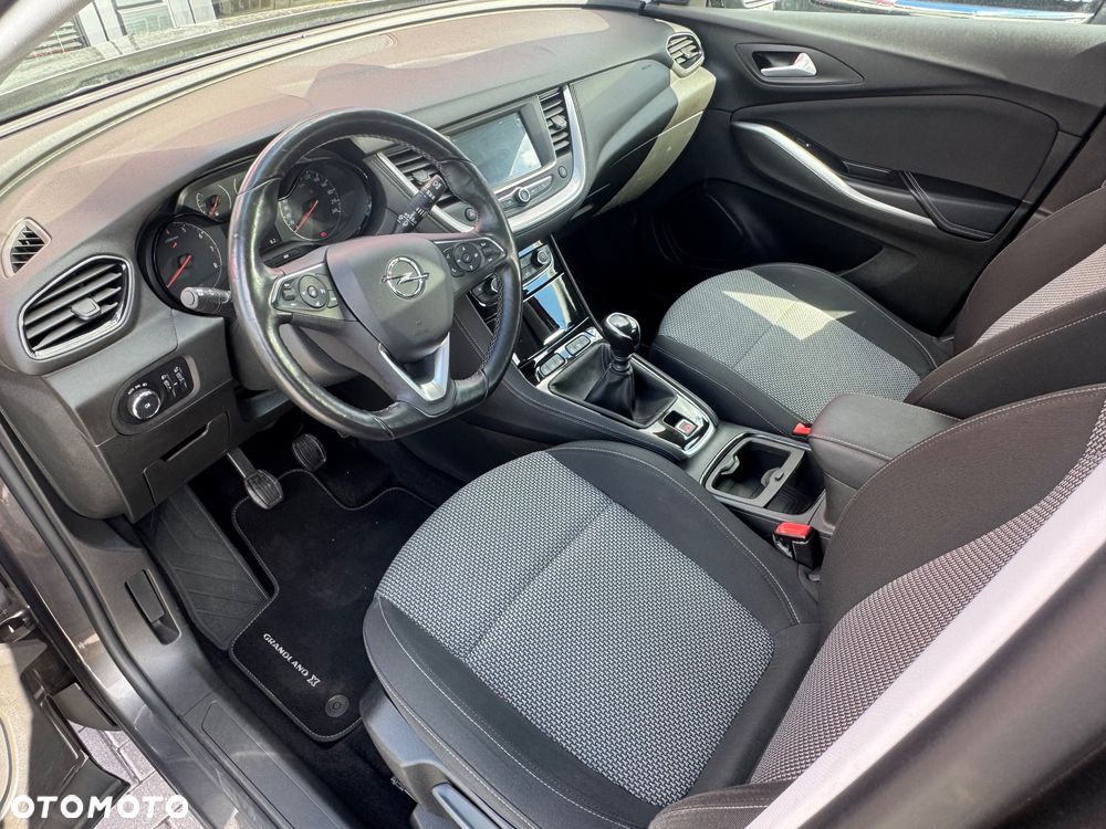 Opel Grandland 1.2 T Edition S&S - 9