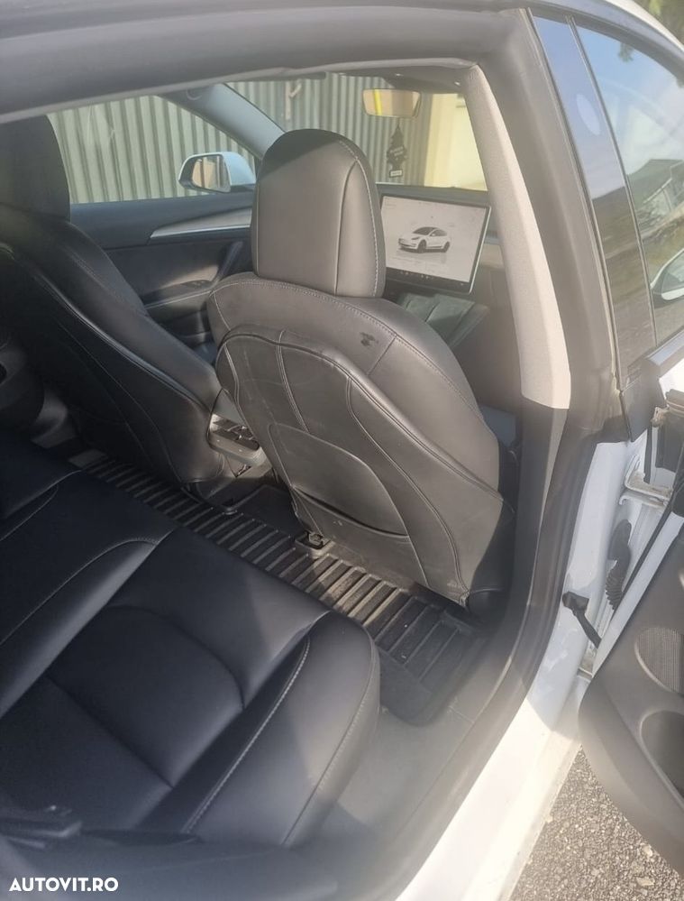 Tesla Model 3 RWD - 3