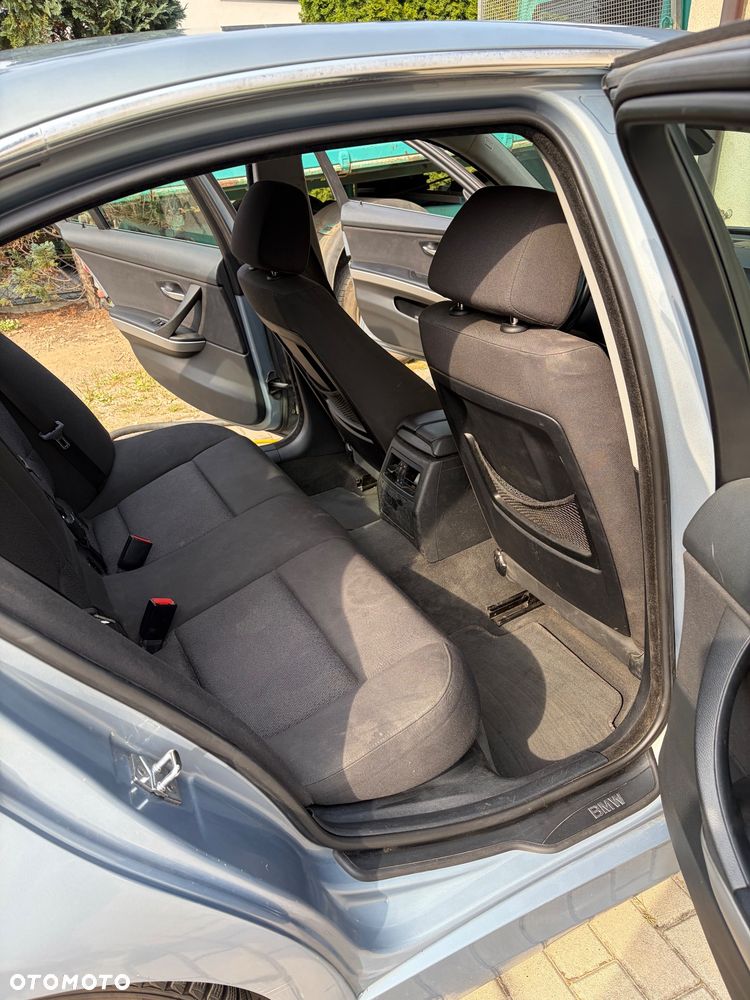 BMW Seria 3 330d DPF - 12