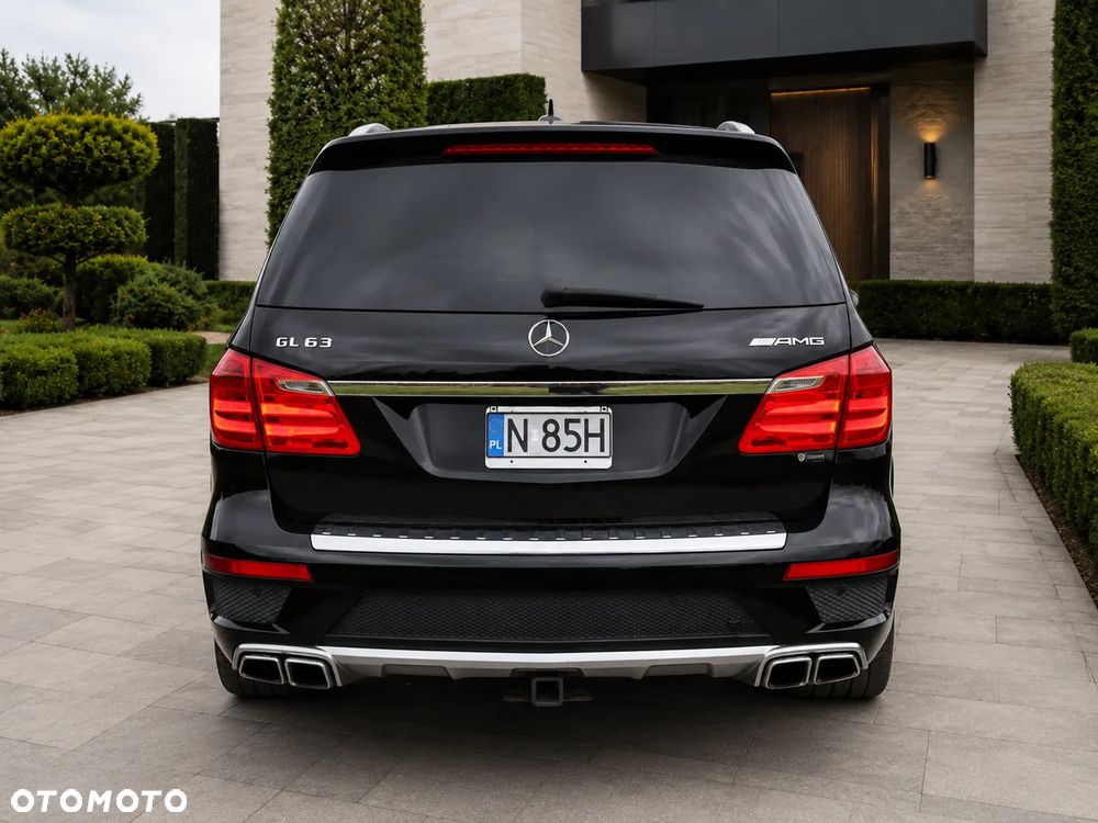 Mercedes-Benz GL 63 AMG - 7