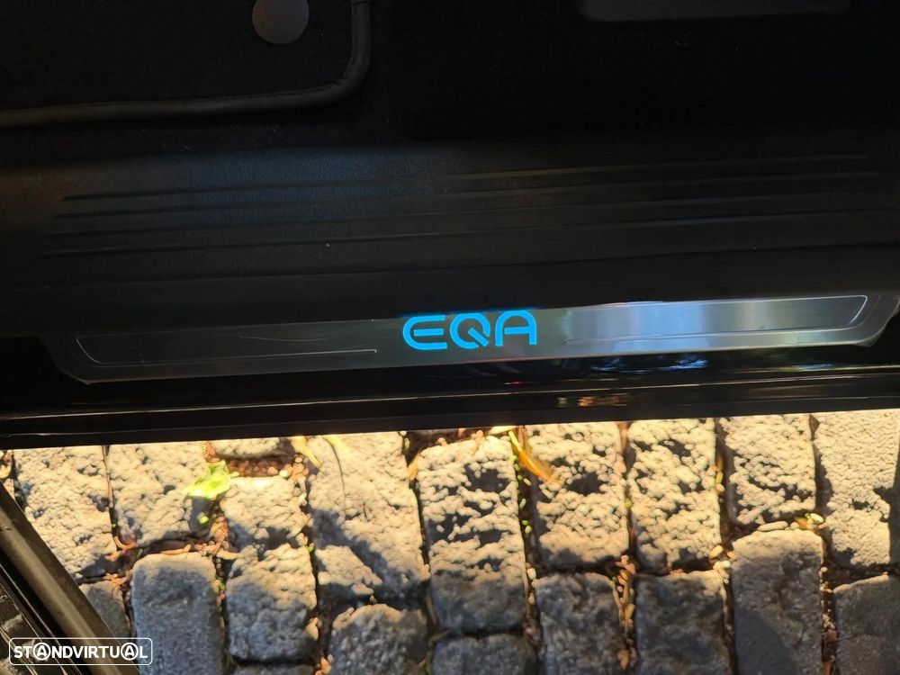 Mercedes-Benz EQA 300 4Matic AMG Line - 36