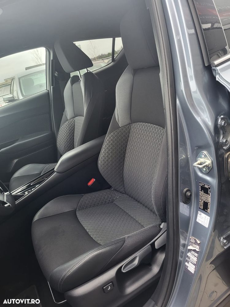 Toyota C-HR 1.8 HSD 122 CP 4x2 CVT C-ult Style - 13