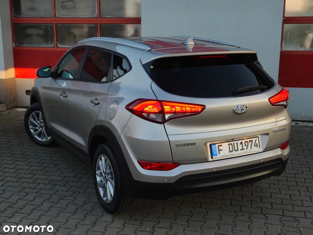 Hyundai Tucson 1.7 CRDI BlueDrive Comfort 2WD - 13