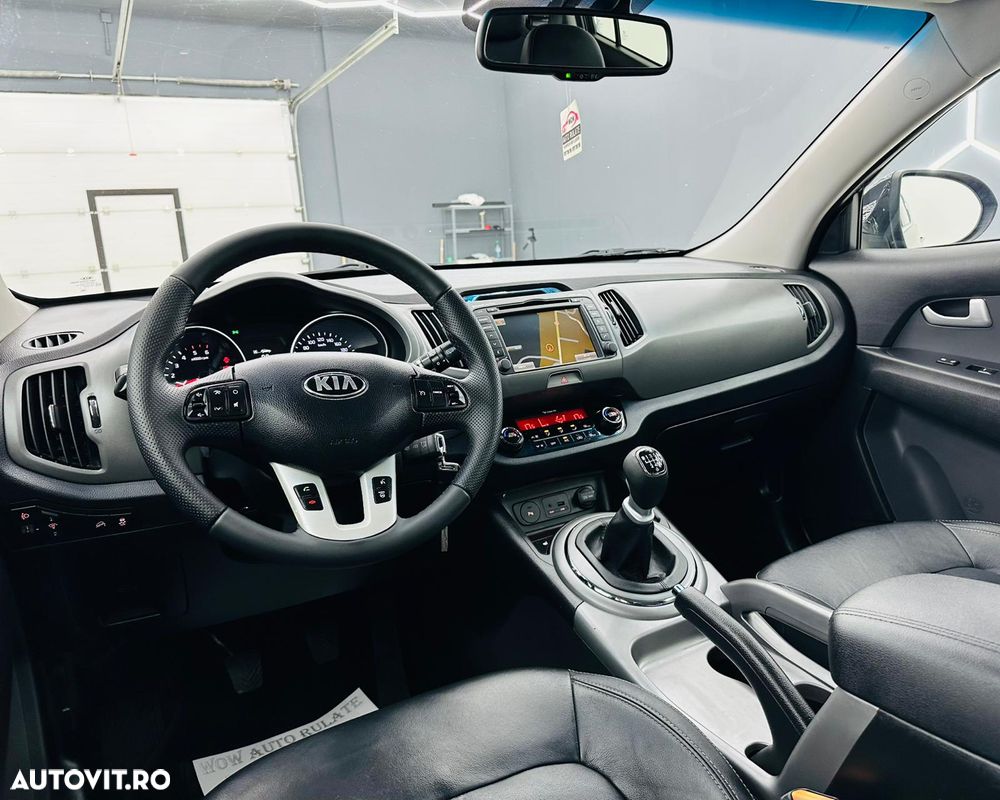 Kia Sportage 1.7 CRDI 2WD Dream-Team Edition - 22