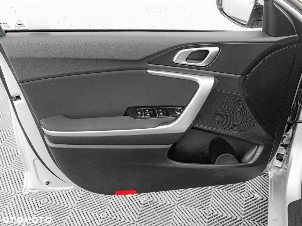 Kia Ceed 1.5 T-GDI M - 9