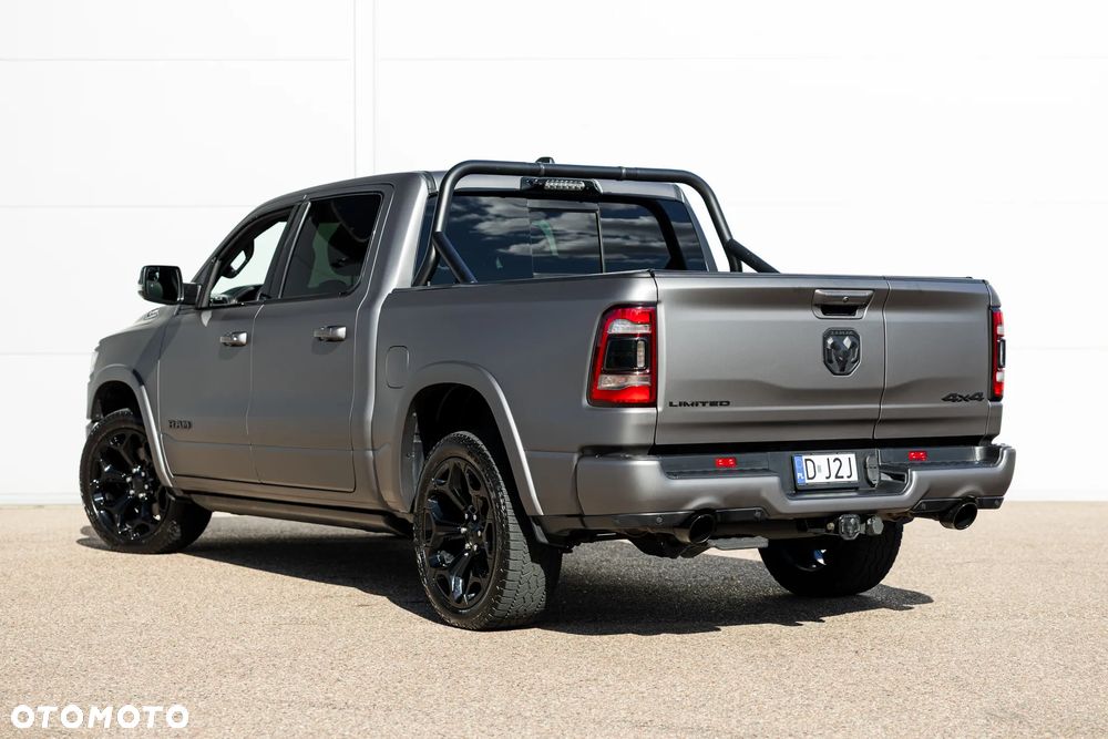 RAM 1500 5.7 eTorque Crew Cab Shortbed Limited Black - 6