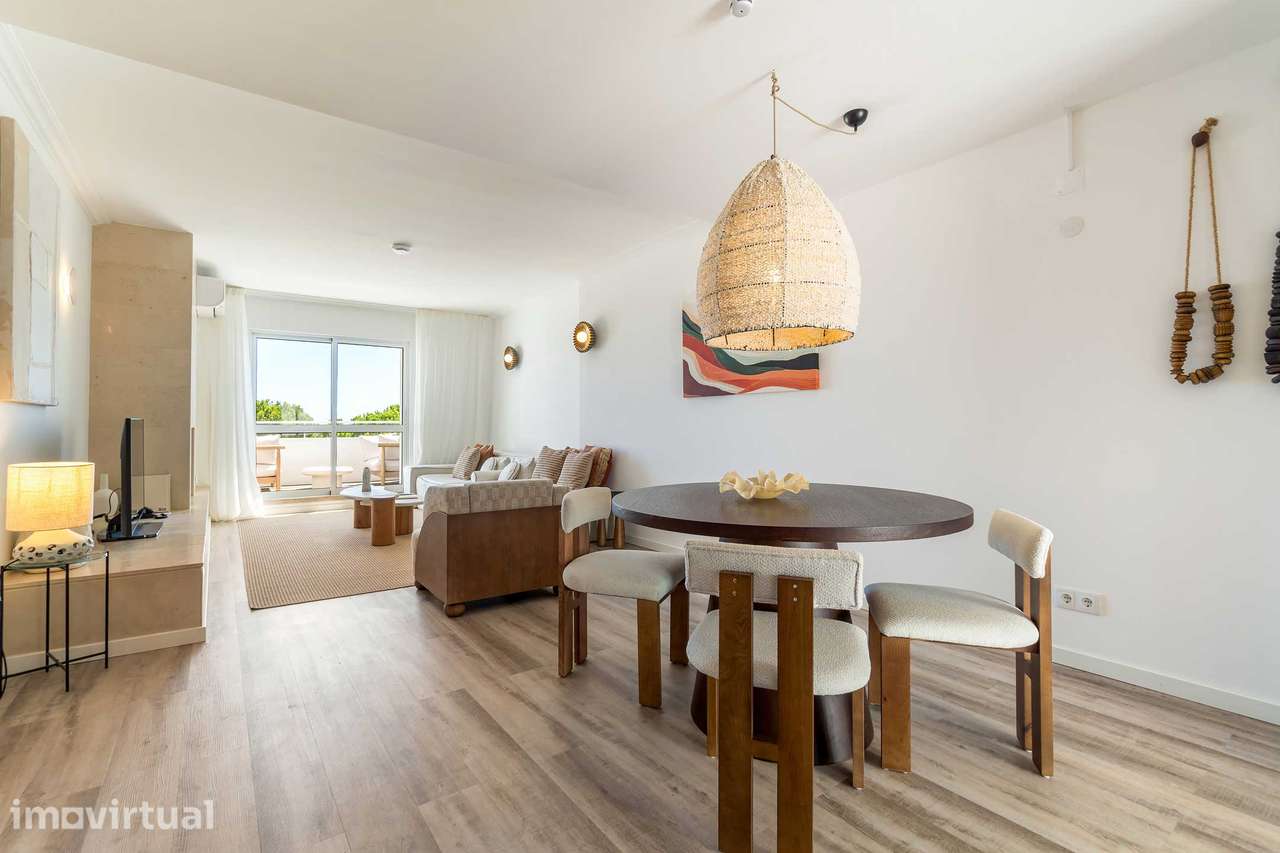 Excecional Apartamento T2 no Último Piso e com Vista Mar - Grande imagem: 5/34