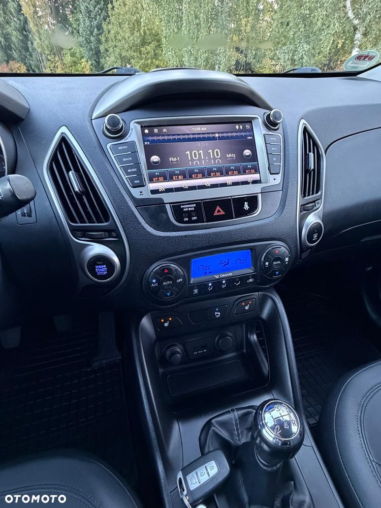 Hyundai ix35 2.0 2WD Style - 35