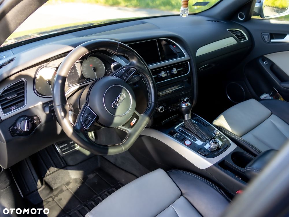 Audi S4 Limousine - 24