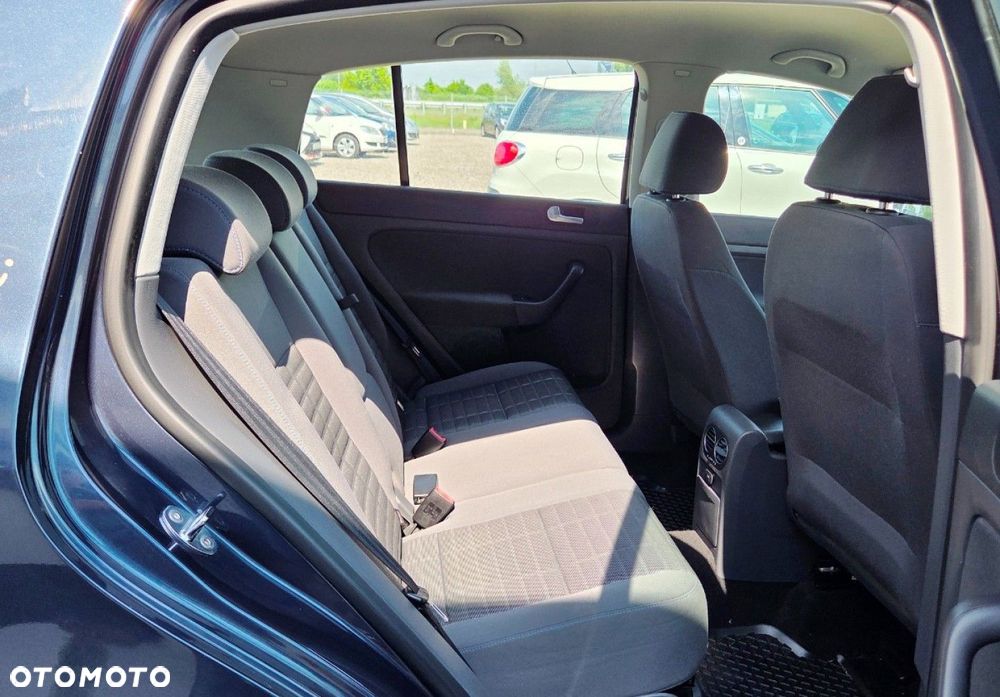 Volkswagen Golf Plus - 25
