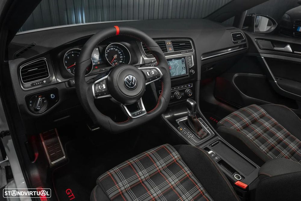 VW Golf GTI Performance BlueMotion DSG - 20