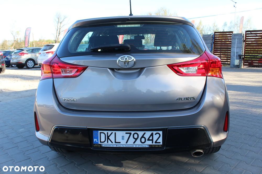 Toyota Auris 2.0 D-4D Premium - 6